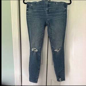 American Eagle Dream Distressed Jean